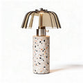 Terrazzo tafellamp met metalen kap 25 x 25 x 40cm voor binnengebruik